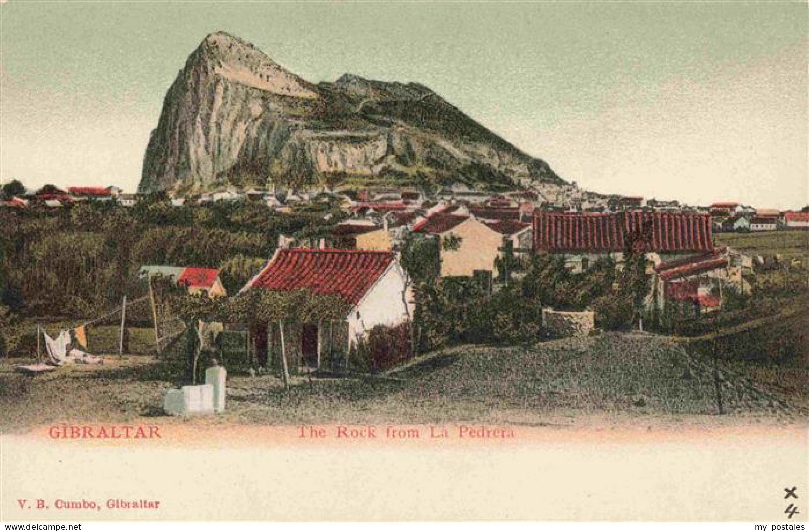 GIBRALTAR Gibilterra The-Rock La-Pedrera Felsen Stadtansicht Haeuser Vegetation