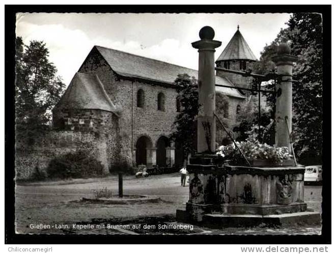 GieBen-Lahn - Kapelle mit Brunnen auf dem Shiffenberg - Vieux scooter  ( N 1254 )