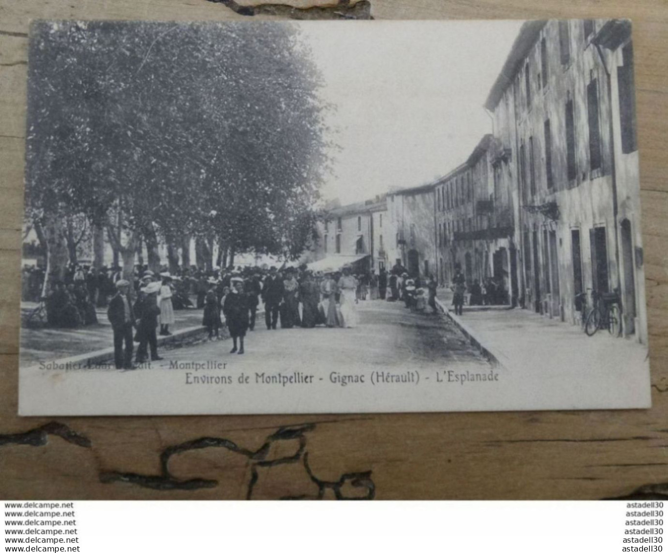 GIGNAC : l'esplanade ................ SPDC-1014