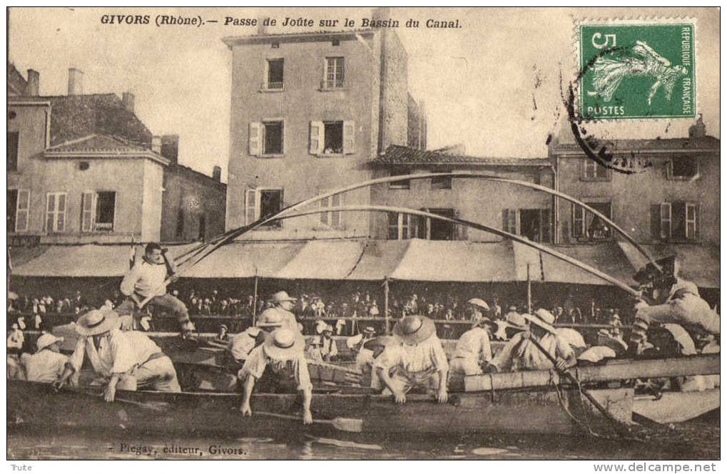 GIVORS PASSE DE JOUTE SUR LE BASSIN DU CANAL
