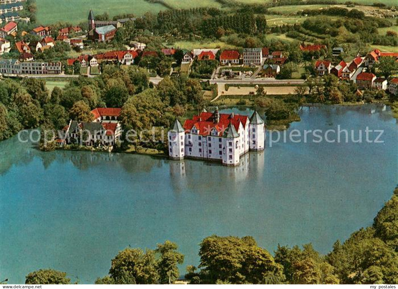 Gluecksburg Ostseebad Fliegeraufnahme mit Schloss Gluecksburg Flensburger Foerde