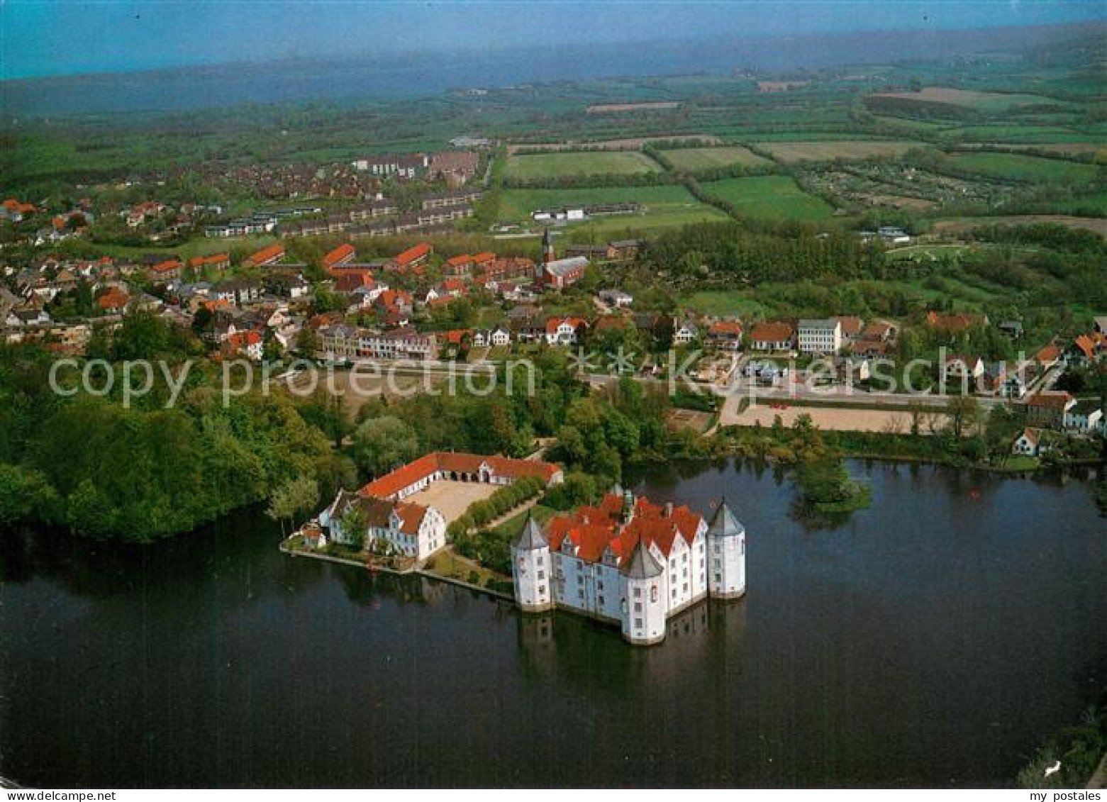 Gluecksburg Ostseebad Fliegeraufnahme Stadt und Schloss Gluecksburg