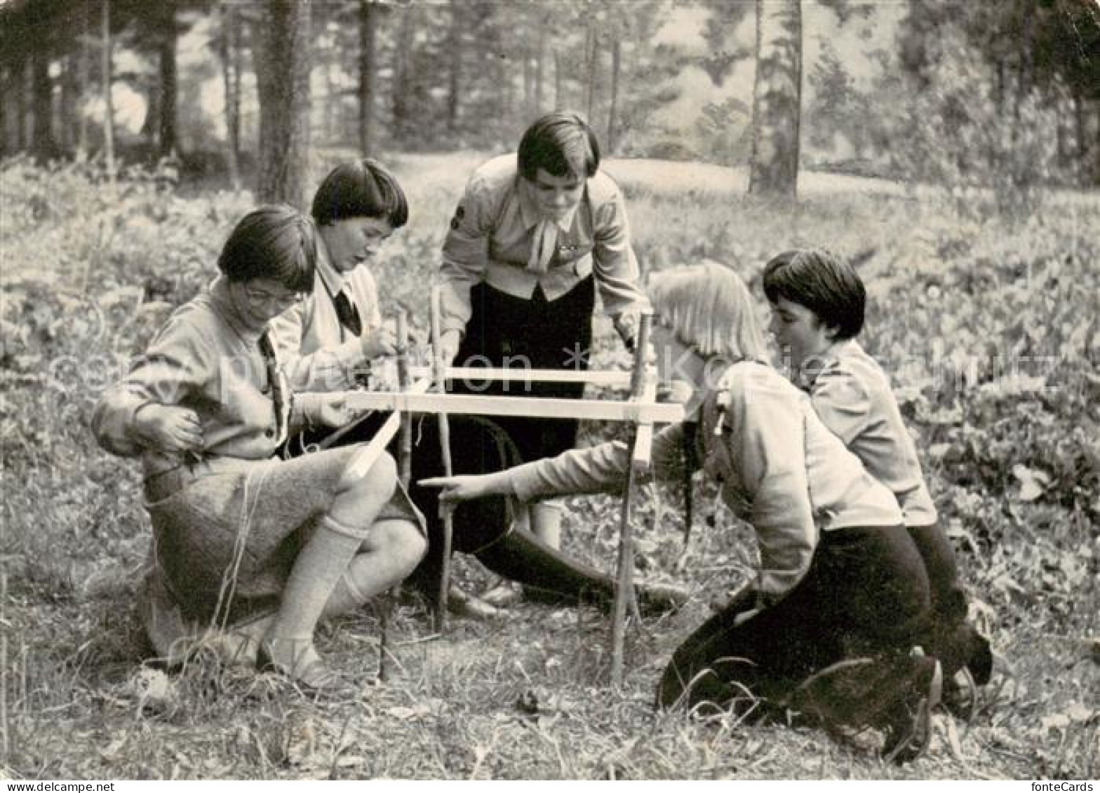 Goms VS Weltlager in Goms Pfadfinderinnen an der Arbeit