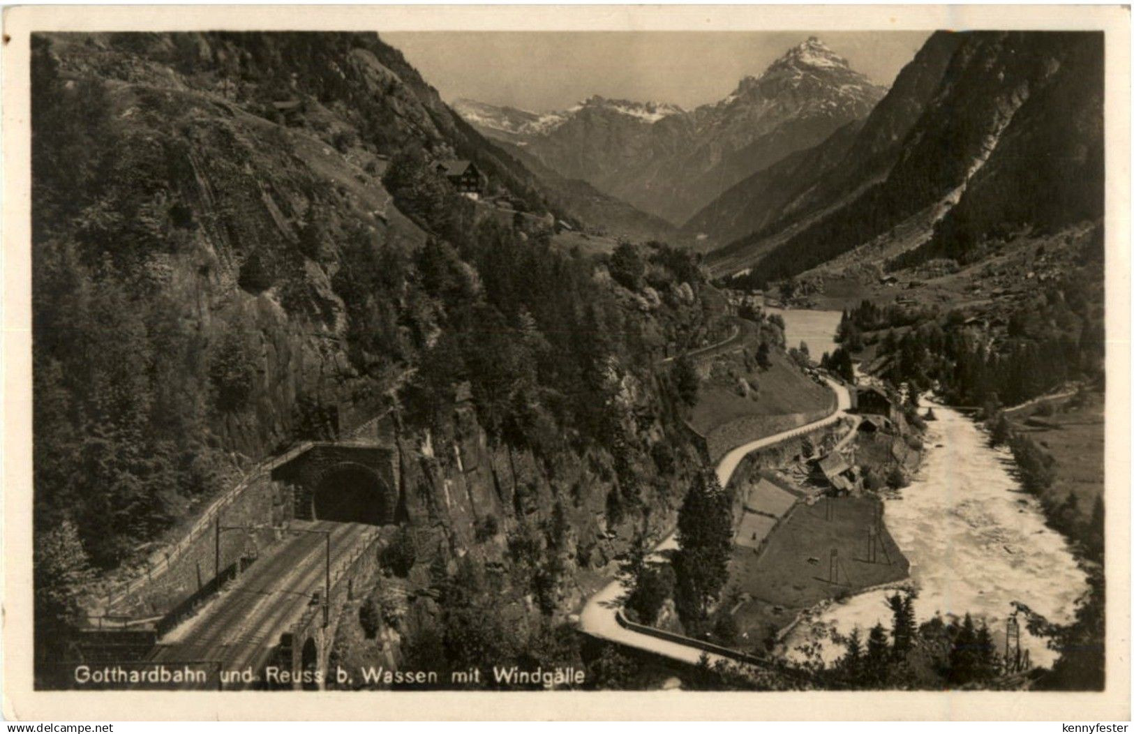 Gotthardbahn und Reuss bei Wassen