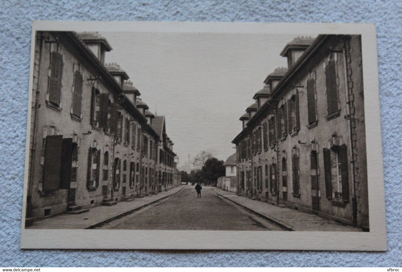 Gouraincourt, rue des écoles, Meuse 55