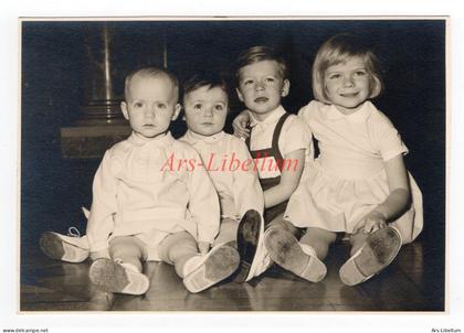 Large postcard / ROYALTY / famille grand-ducale luxembourgeoise / luxemburgische Monarchie / Pol Aschman / unused