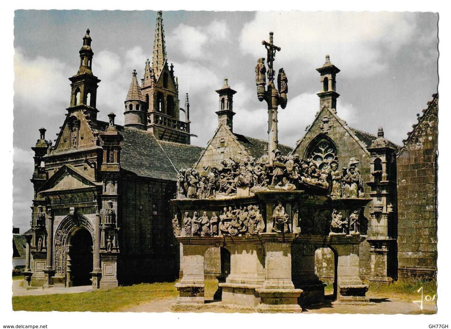 GRAND FORMAT "ensemble de GUIMILIAU" par JOS -CPA 15x21cm