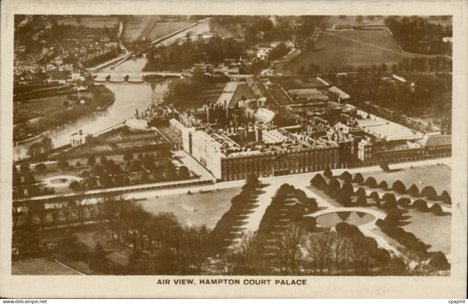 Grande Bretagne Great BRitain CPA air view Hampton Court palace