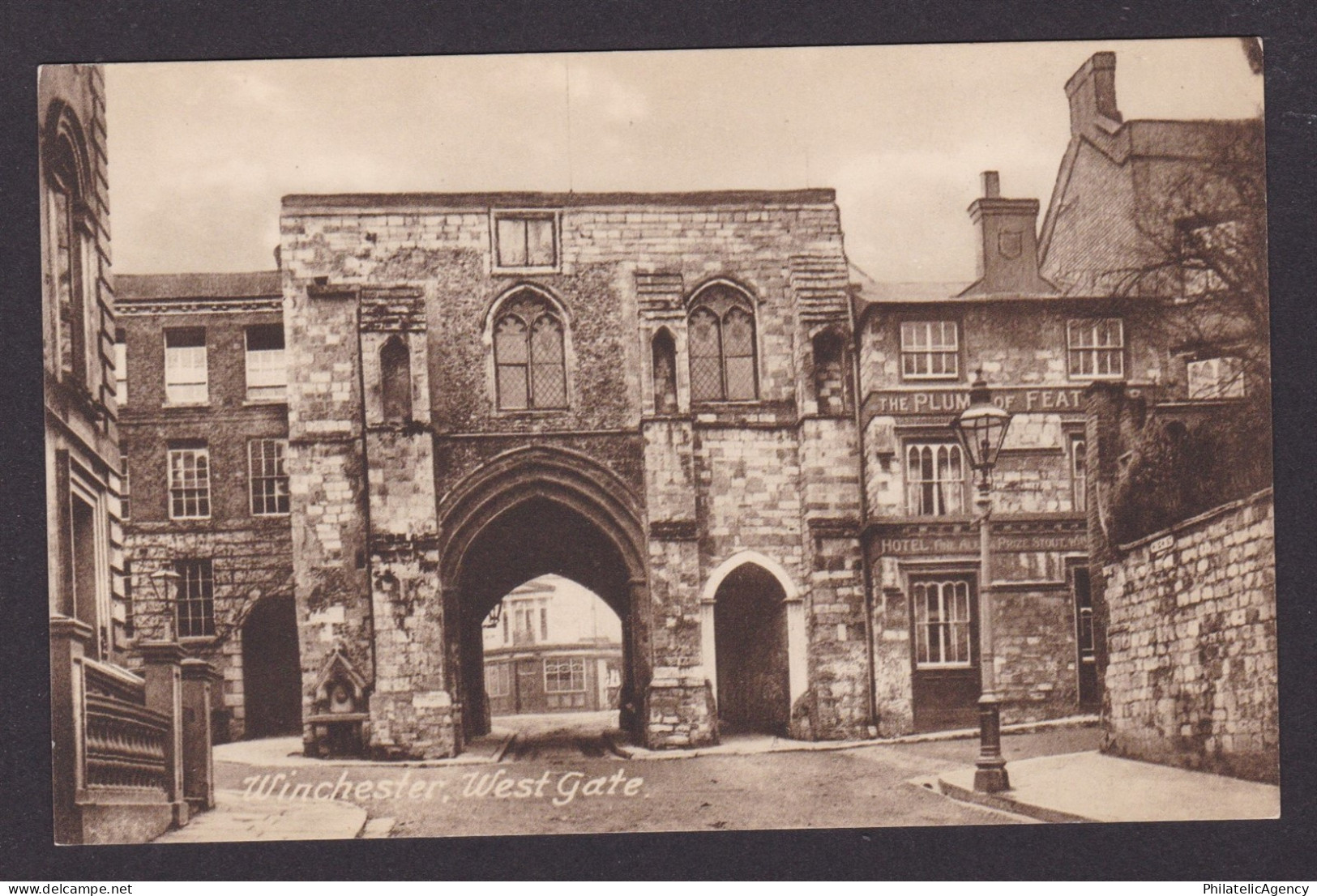 GREAT BRITAIN, Vintage postcard, Westgate, Winchester