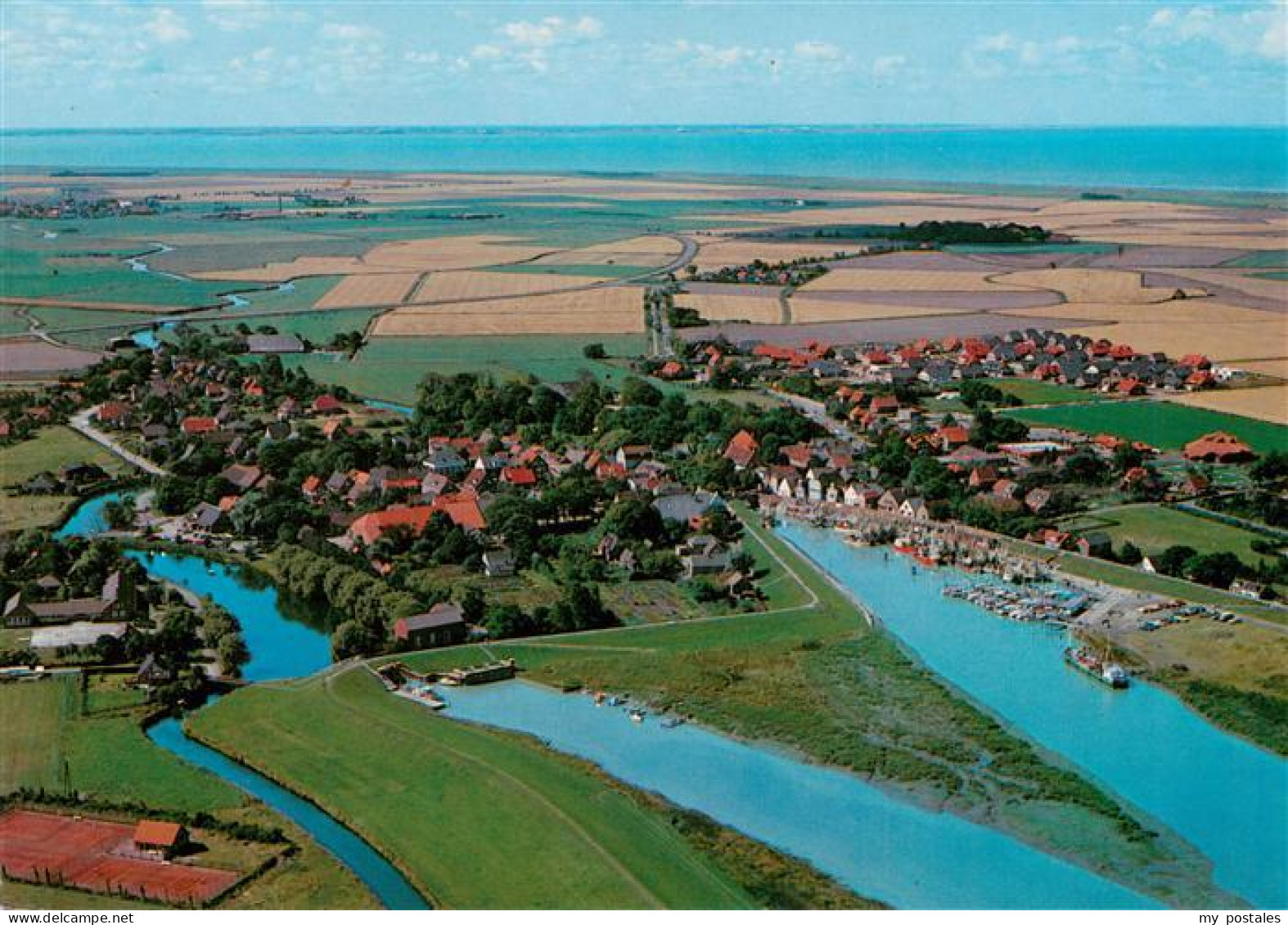 Greetsiel Krummhoern Aurich Niedersachsen Fliegeraufnahme