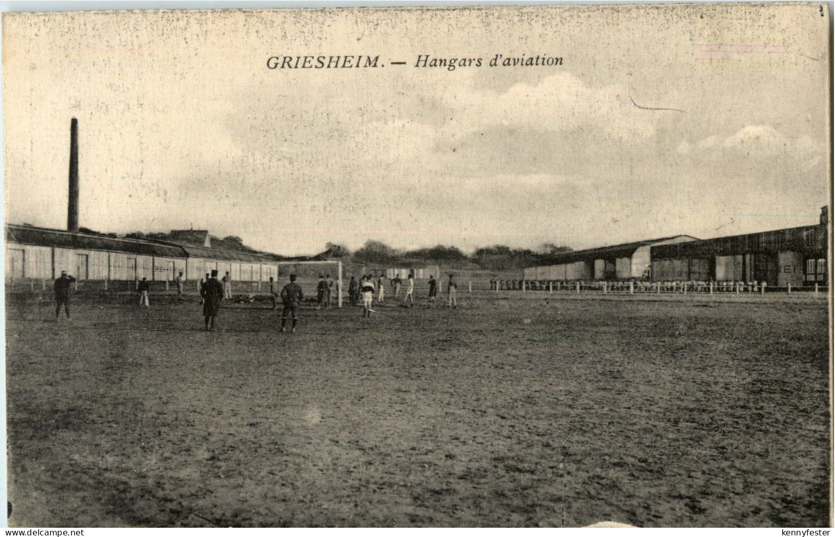 Griesheim - Hangars d aviation