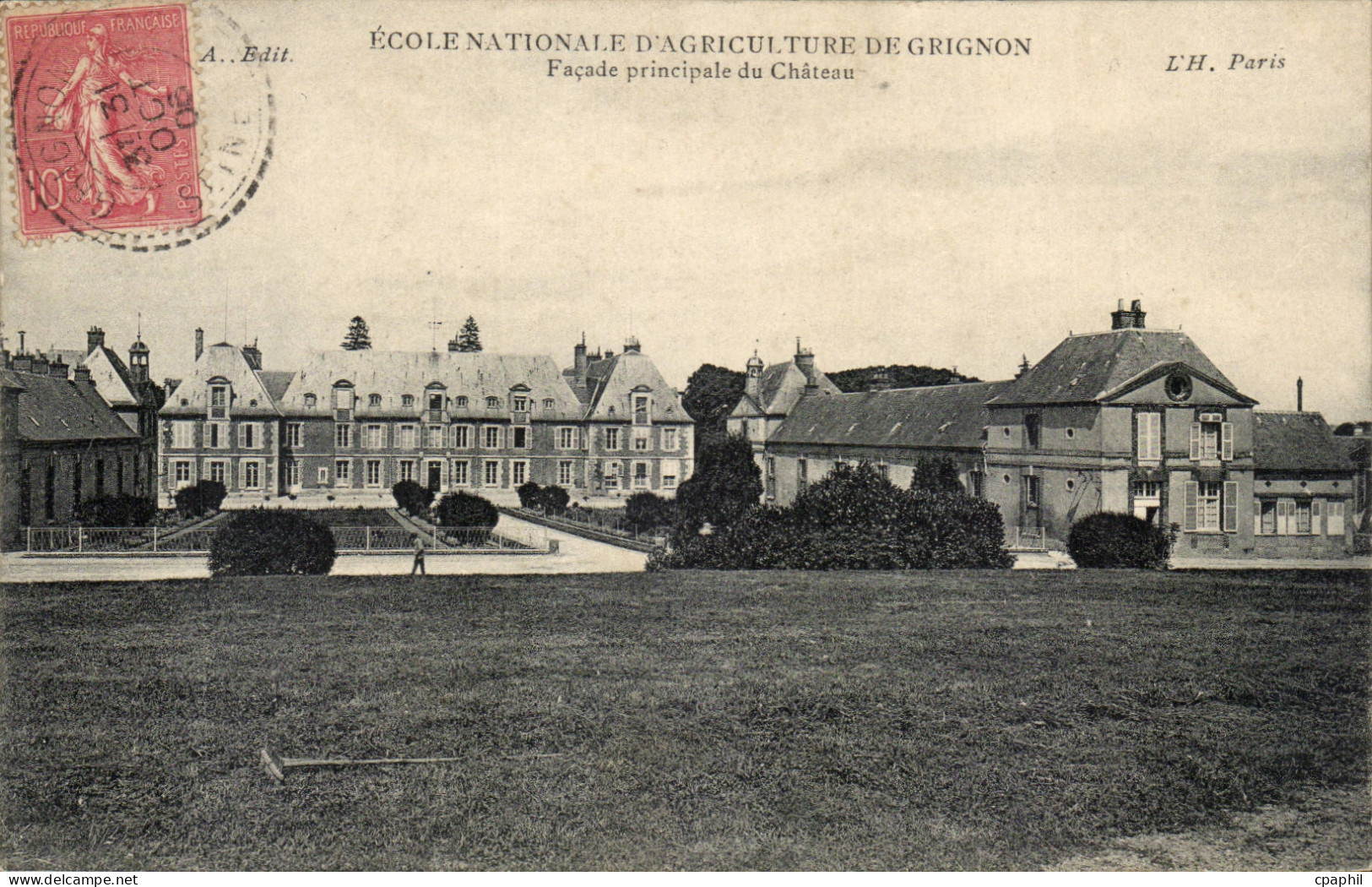 Grignon CPA Ecole nationale d'agriculture Facade principale du chateau