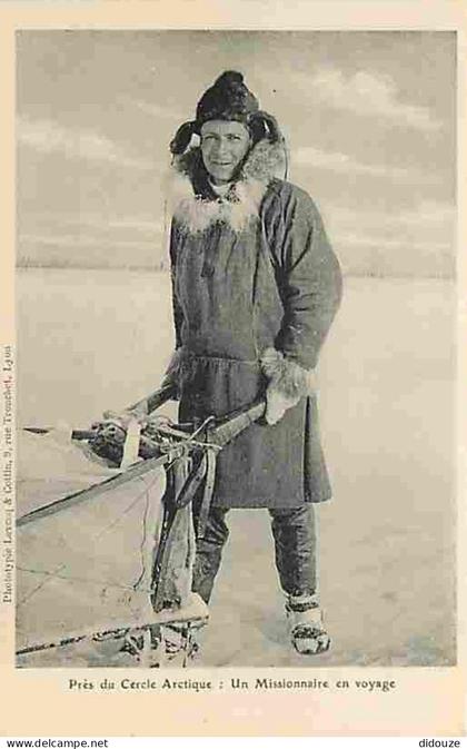 Carte Postale Ancienne - Groenland - Près du Cercle Arctique - Un Missionnaire en voyage - Animée - Traineau - CPA - Voi