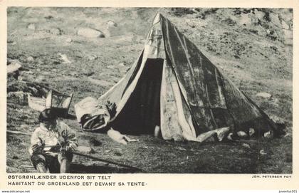 CPA Groenland-Habitant du Groenland est devant sa tente      L3865