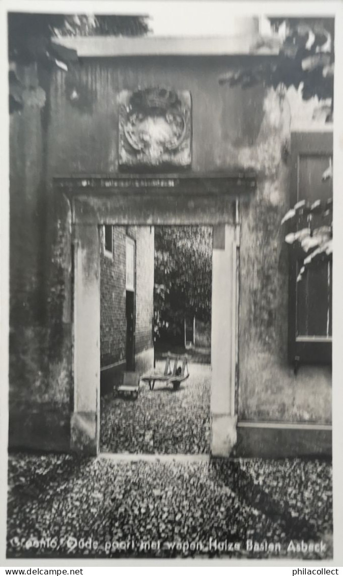 Groenlo (Gld.) Oude Poort met Wapen Huize Basten Asbeck  1941