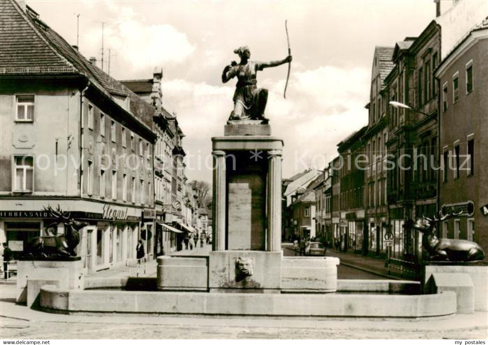 Grossenhain Sachsen Dianabrunnen auf dem Karl Marx Platz