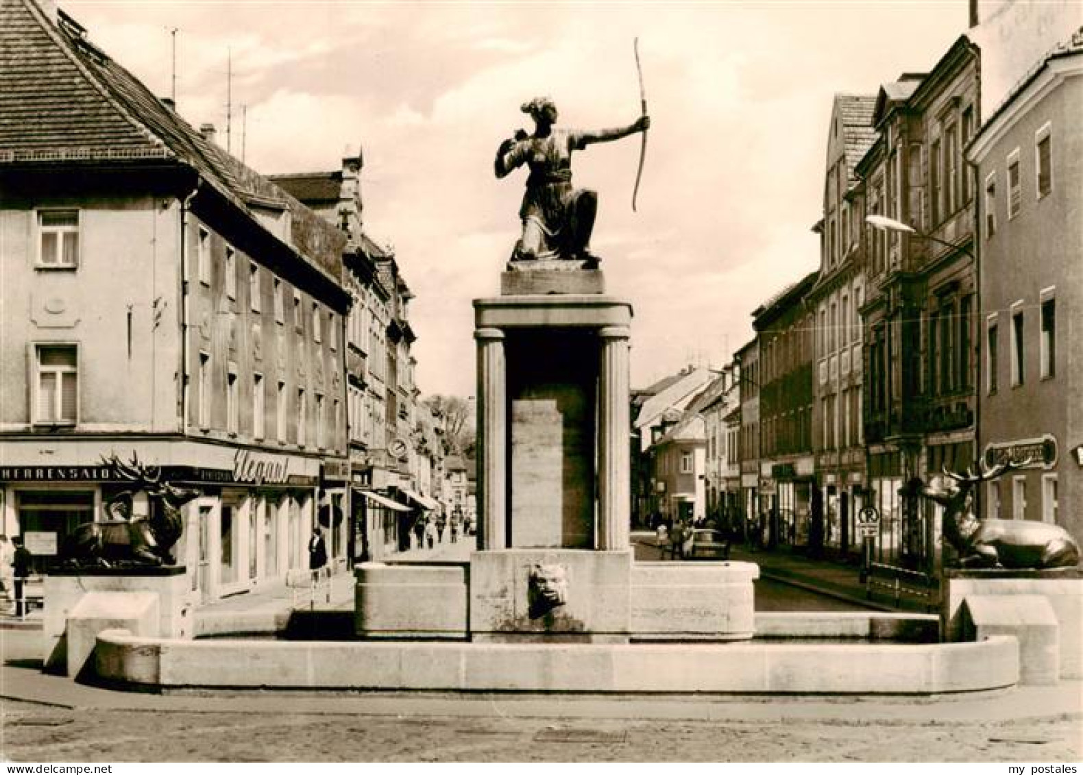 Grossenhain Sachsen Dianabrunnen auf dem Karl Marx Platz