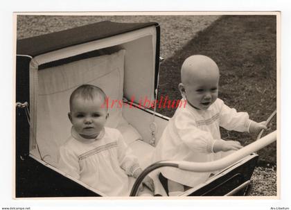 Large postcard / ROYALTY / famille grand-ducale luxembourgeoise / luxemburgische Monarchie / Tony Krier / unused