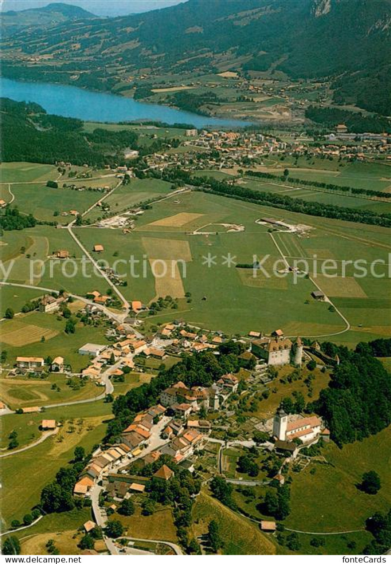 Gruyeres FR au fond Broc et Lac de la Gruyere vue aérienne