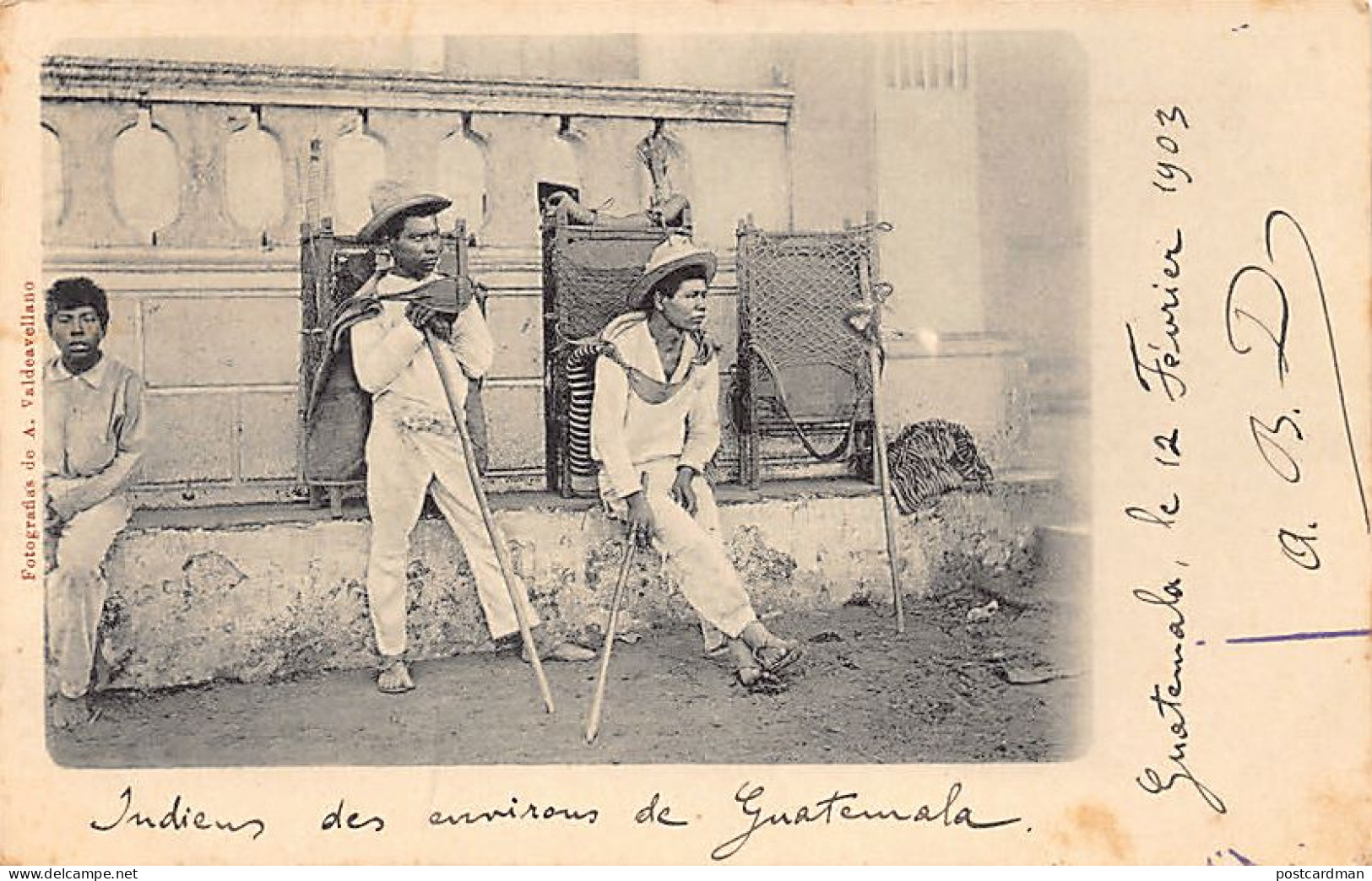 Guatemala - Porteadores indígenas de los alrededores de Ciudad Guatemala - Fotografia de A. Valdeavellano