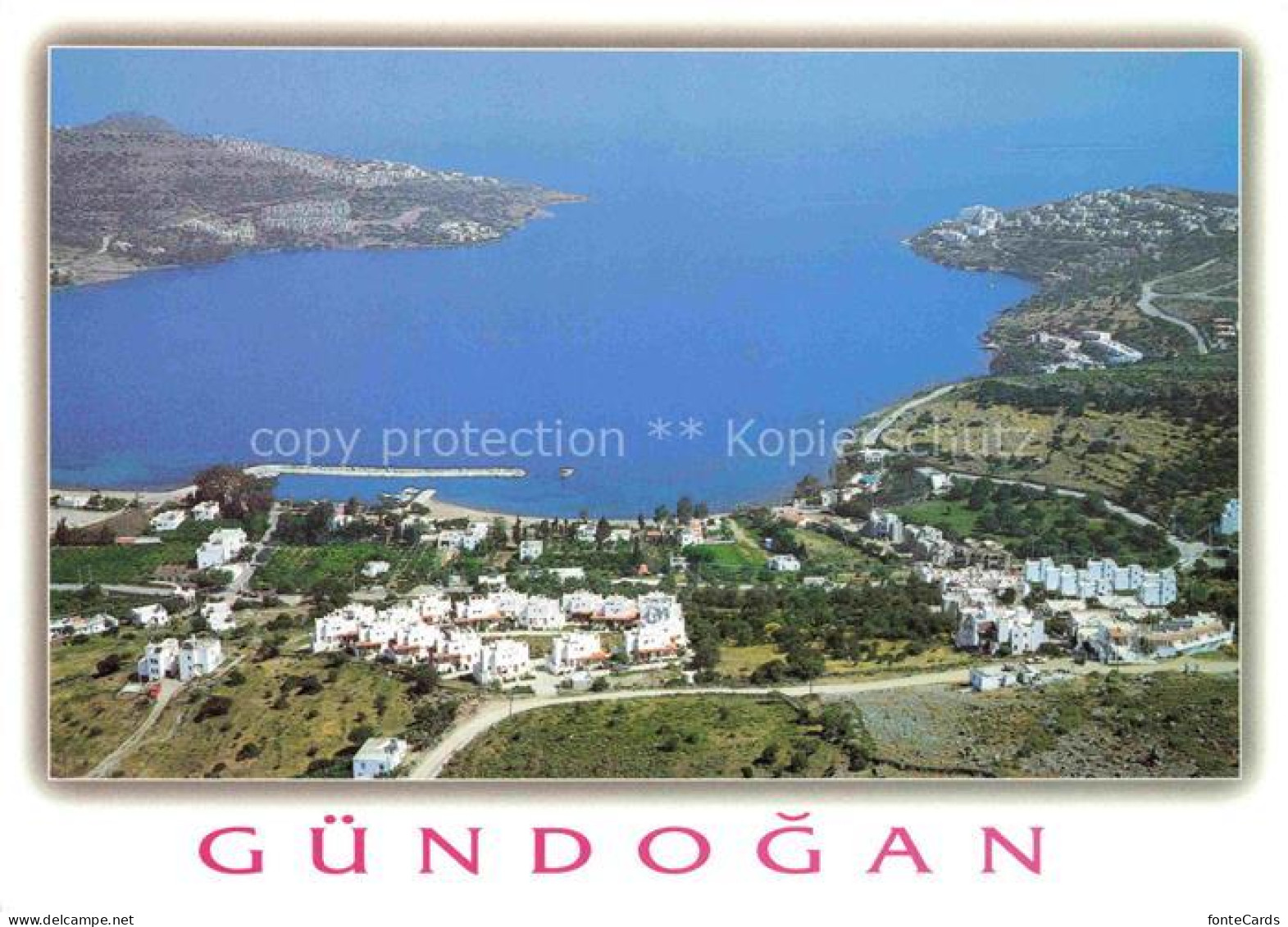 Guendogan Turkije TK Guendogan Bodrum Bucht Kuestenort Haeuser Meer Fliegeraufna