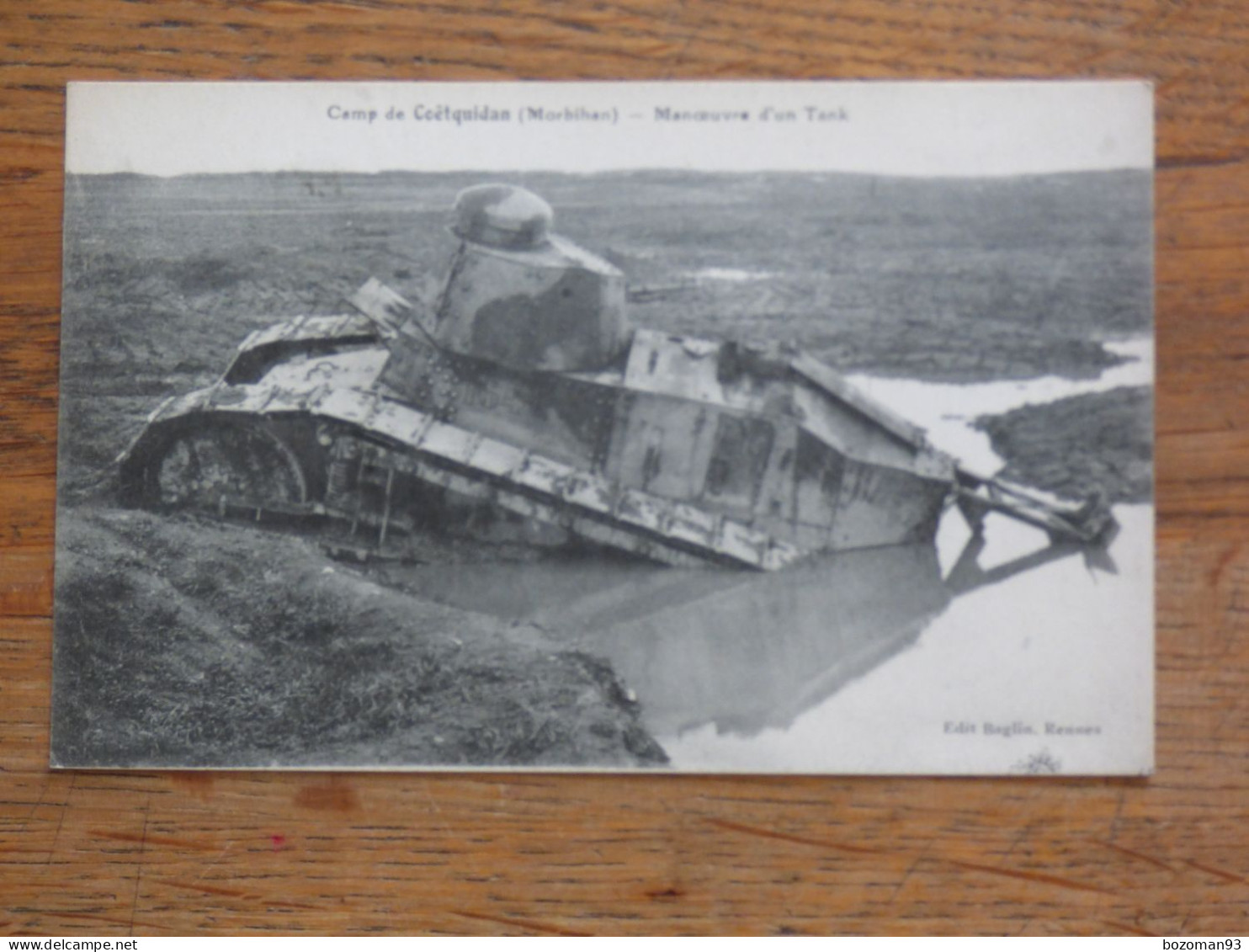 GUER COETQUIDAN (56) MANOEUVRE D'UN TANK