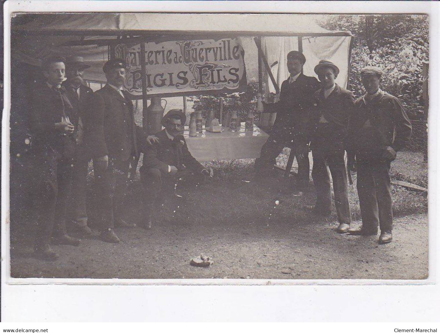 GUERVILLE: laiterie pigis fils - très bon état