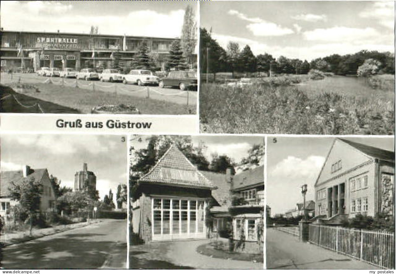 Guestrow Mecklenburg Vorpommern Guestrow Halle Promenade Gedenkstaette Schule