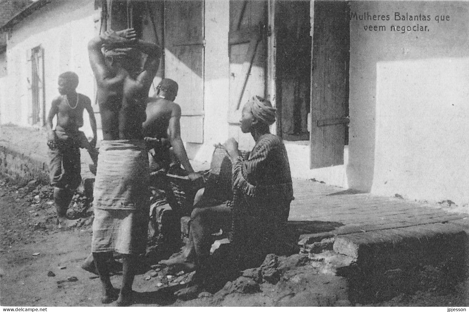 GUINEA-BISSAU - MULHERES BALANTAS QUE VEEM NEGOCIAR