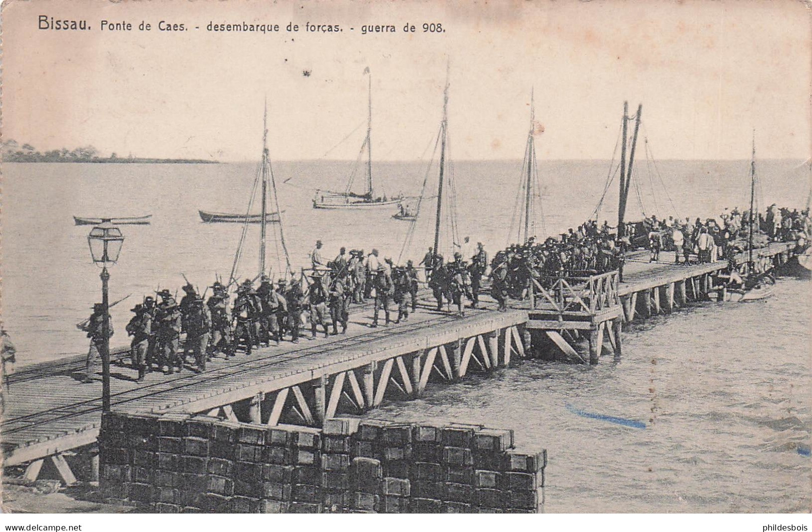 GUINEA   BISSAU  ponte de Caes  desembarque de forcas