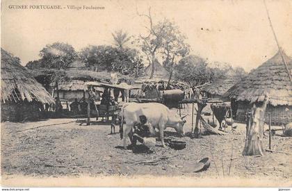 GUINEA-BISSAU - GUINEE PORTUGAISE - VILLAGE FOULACOUN