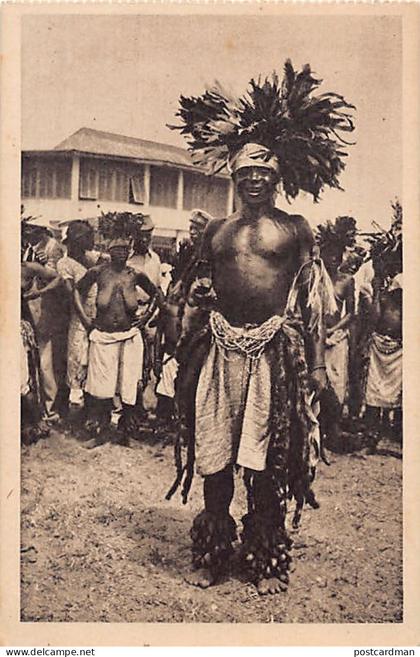 Spanish Guinea - Fang dancer