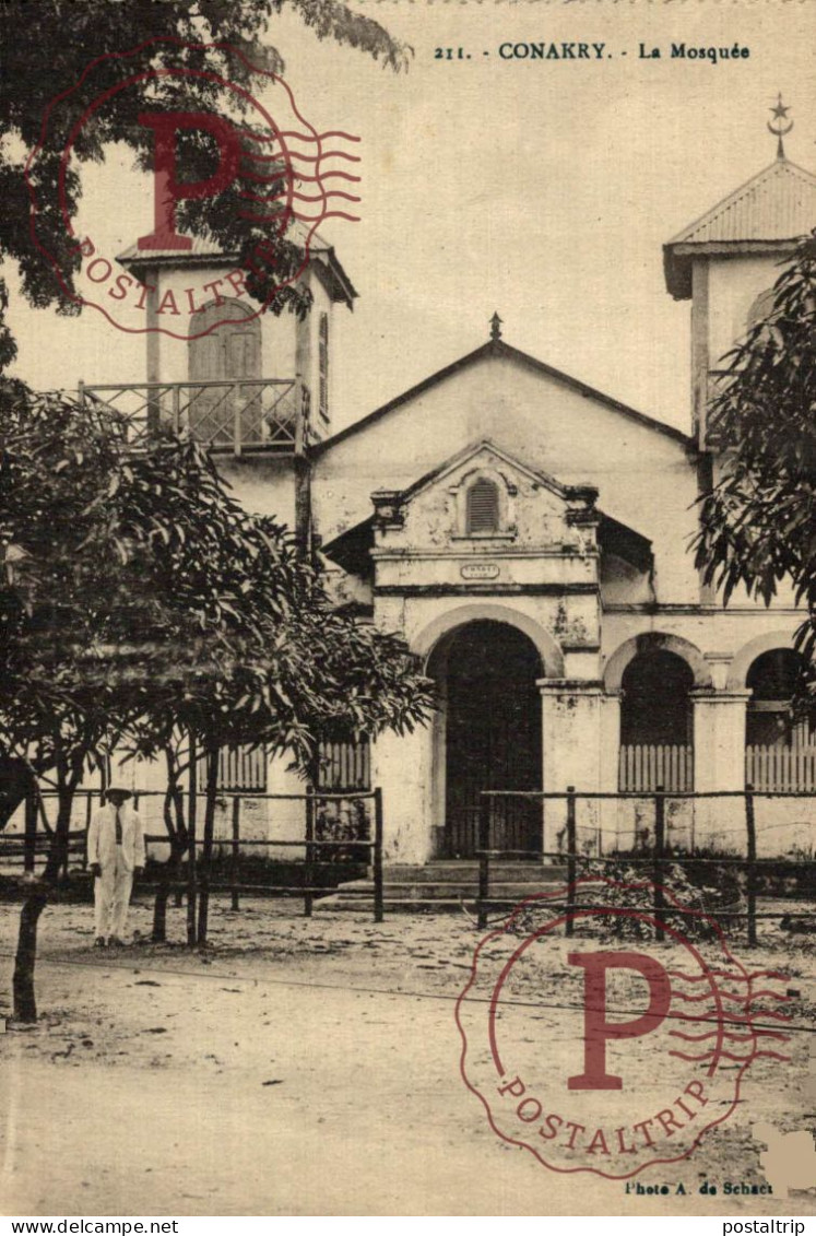 GUINEA. GUINEE FRANÇAISE. CONAKRY : LA MOSQUEE