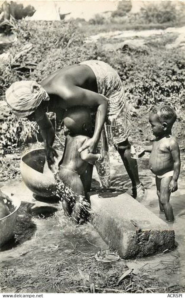 GUINEE équatoriale francaise  la toilette  46  (scan recto-verso)MA2008Bis
