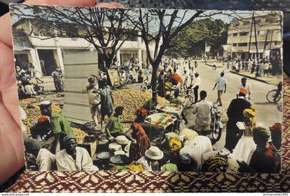 CPA A.O.F Guinée équatoriale Conakry Un coin du marché photo colorisée 1940-1950