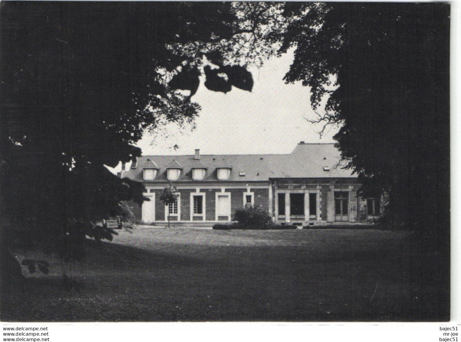 Guiscard - la mairie