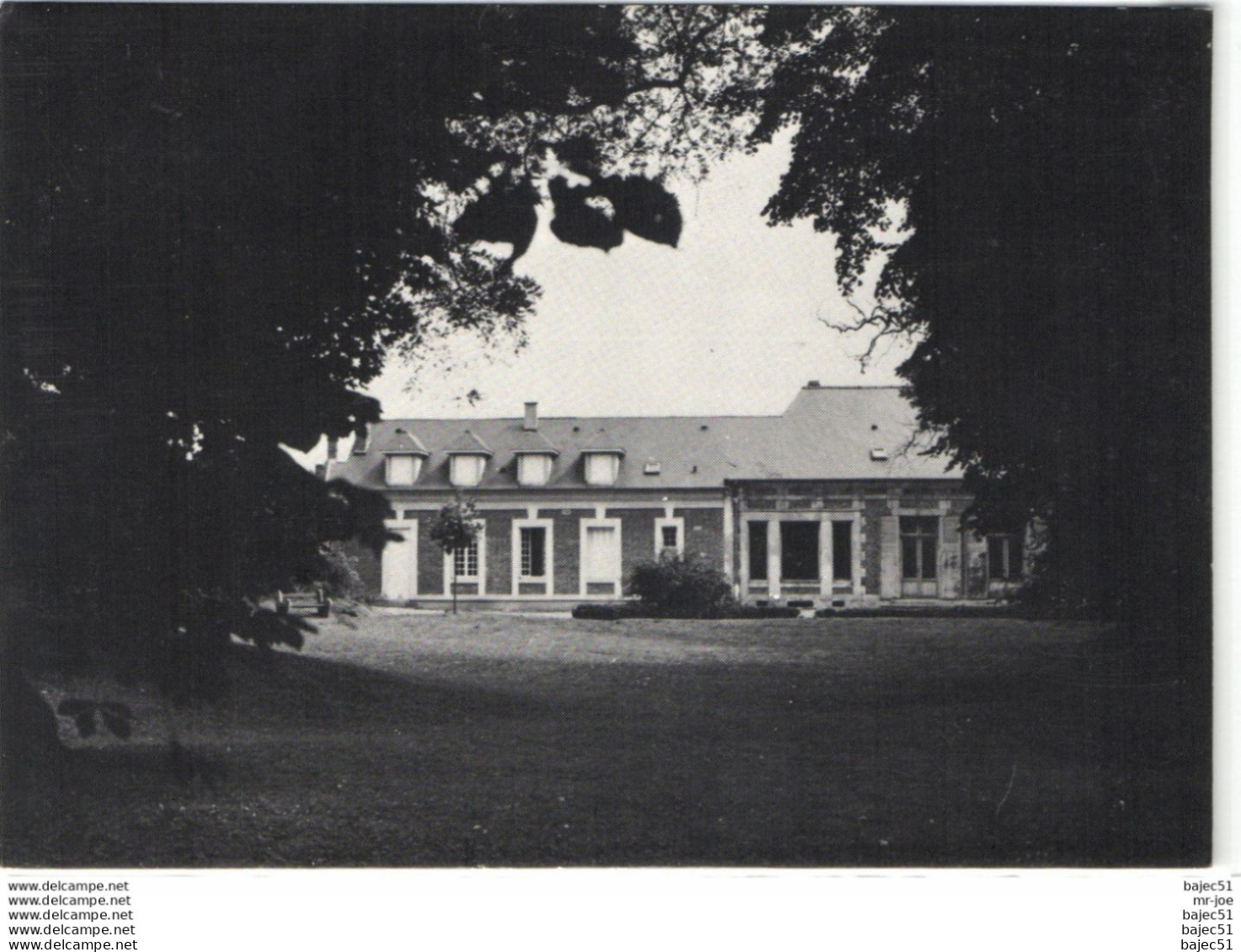 Guiscard - la mairie