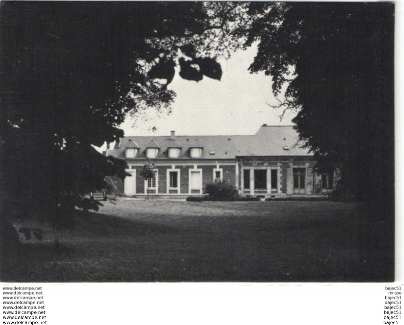 Guiscard - la mairie