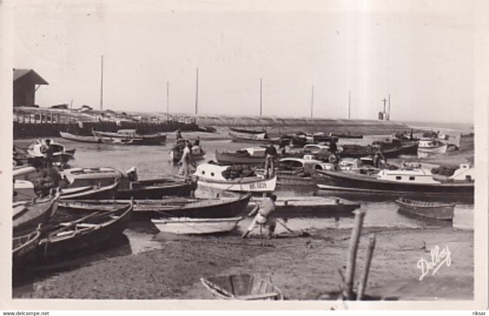 GUJAN MESTRAS(BATEAU)