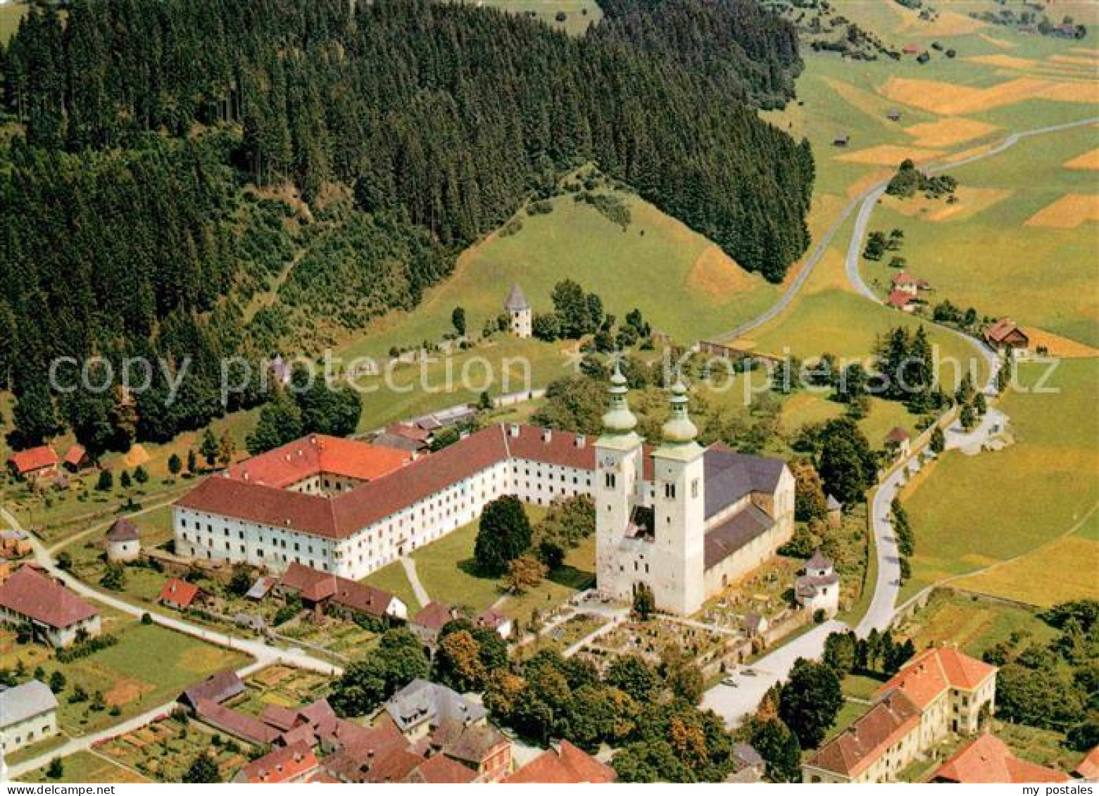 Gurk Dom Kirche Fliegeraufnahme