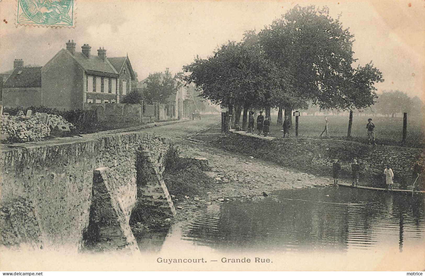 GUYANCOURT - Grande rue.