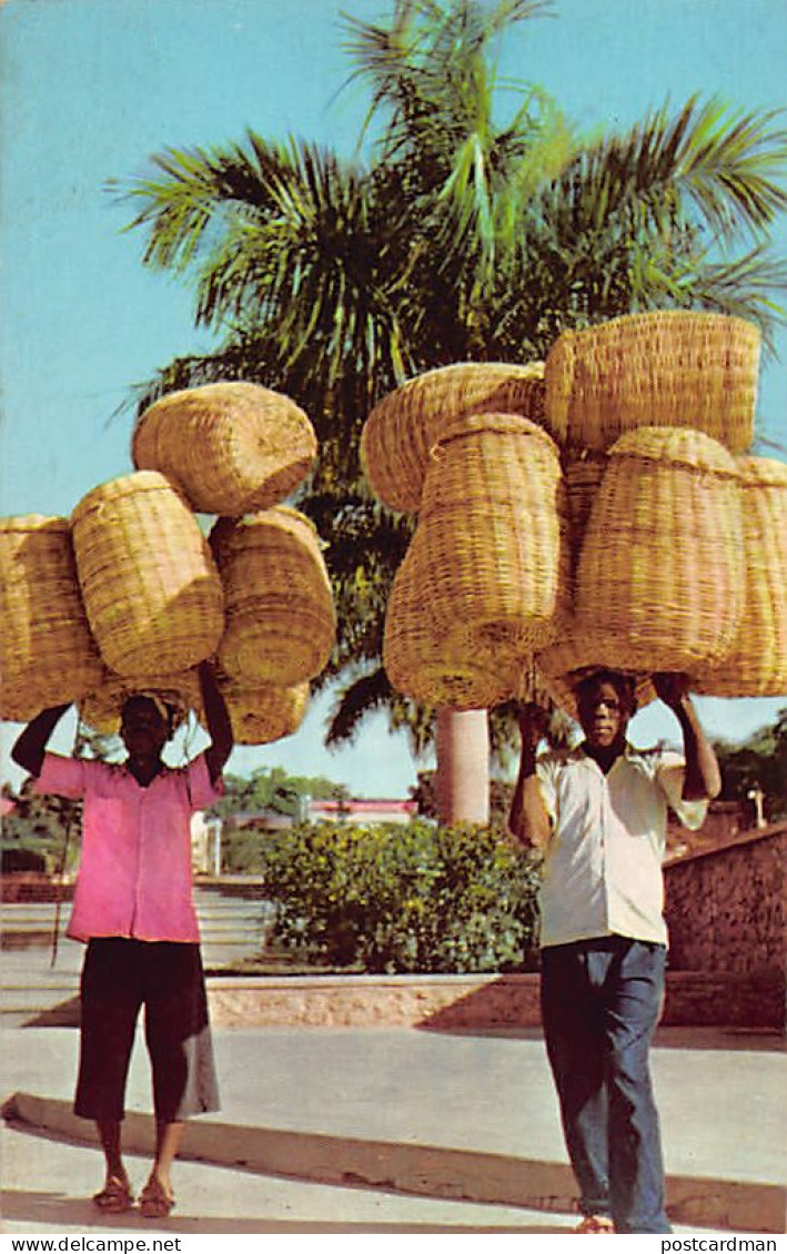 Haiti - Marchands de paniers - Publ. Paul Couba