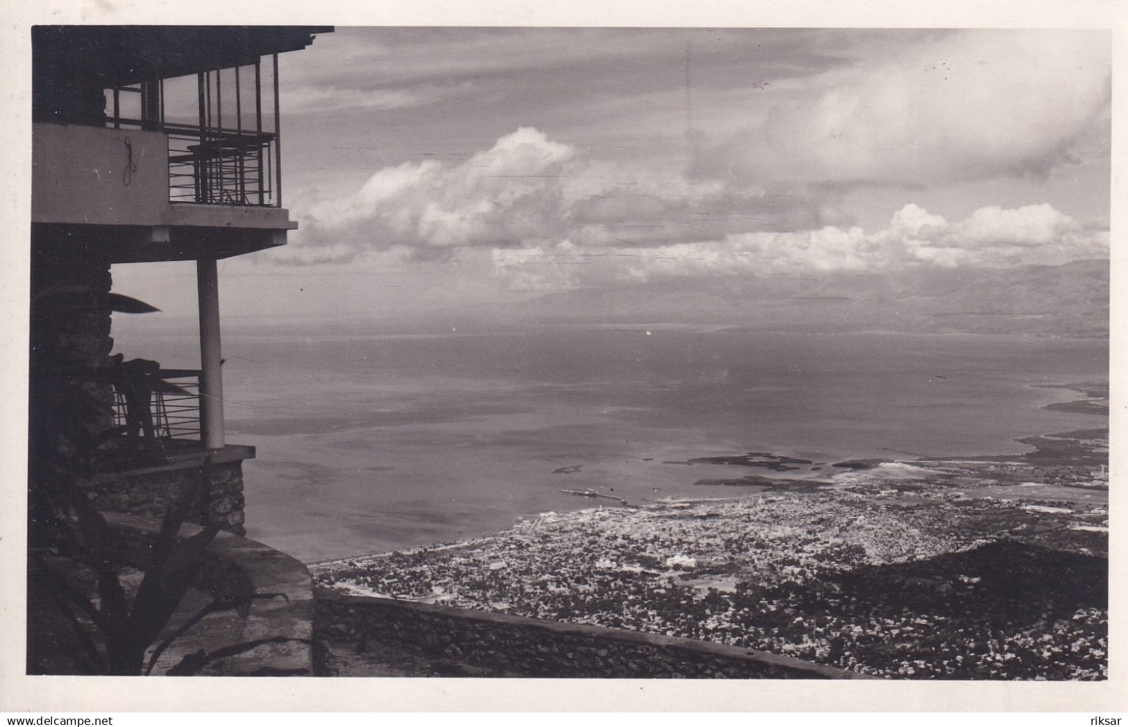 HAITI(PORT AU PRINCE)