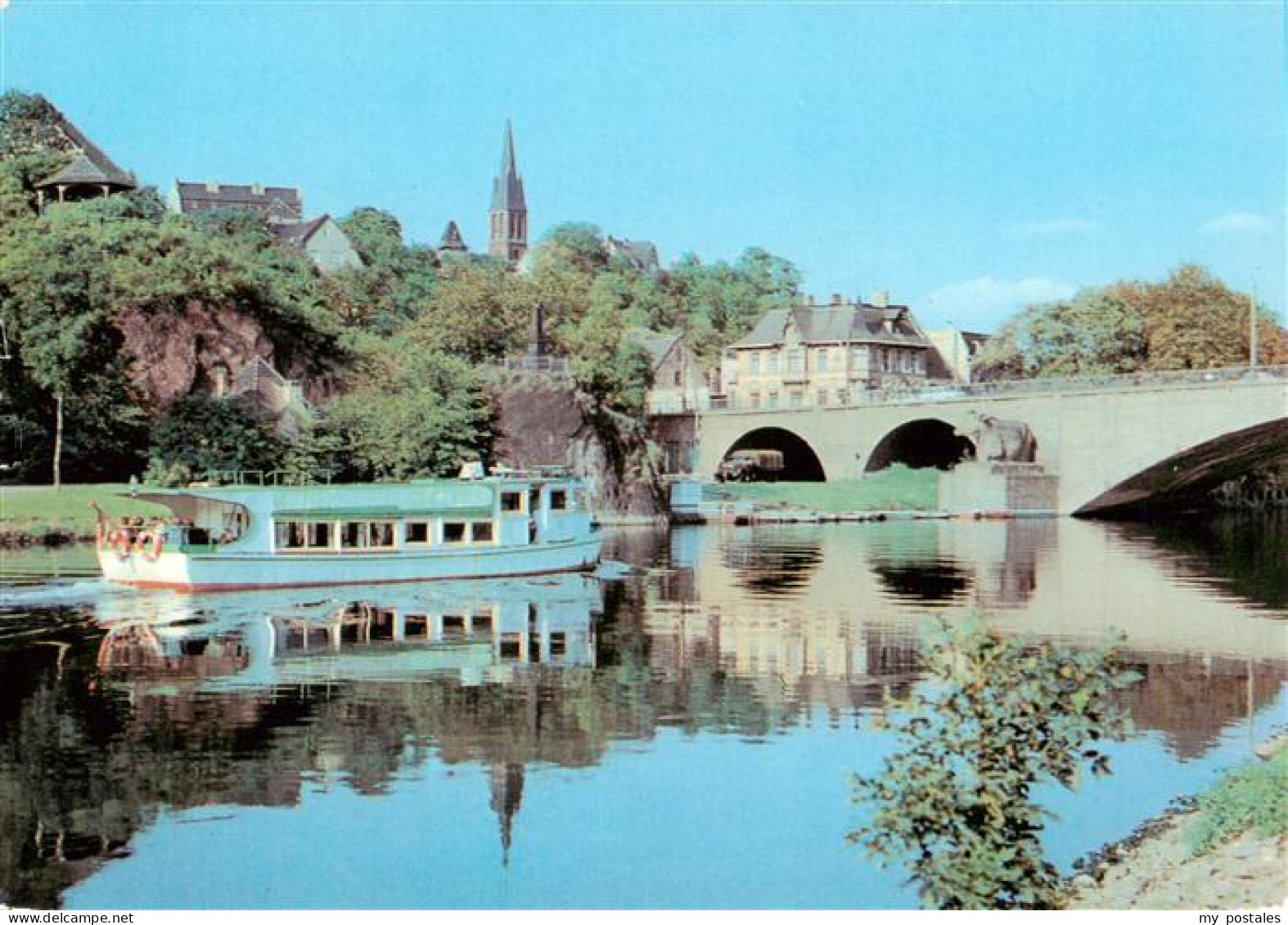 Halle  Saale Partie an der Saale