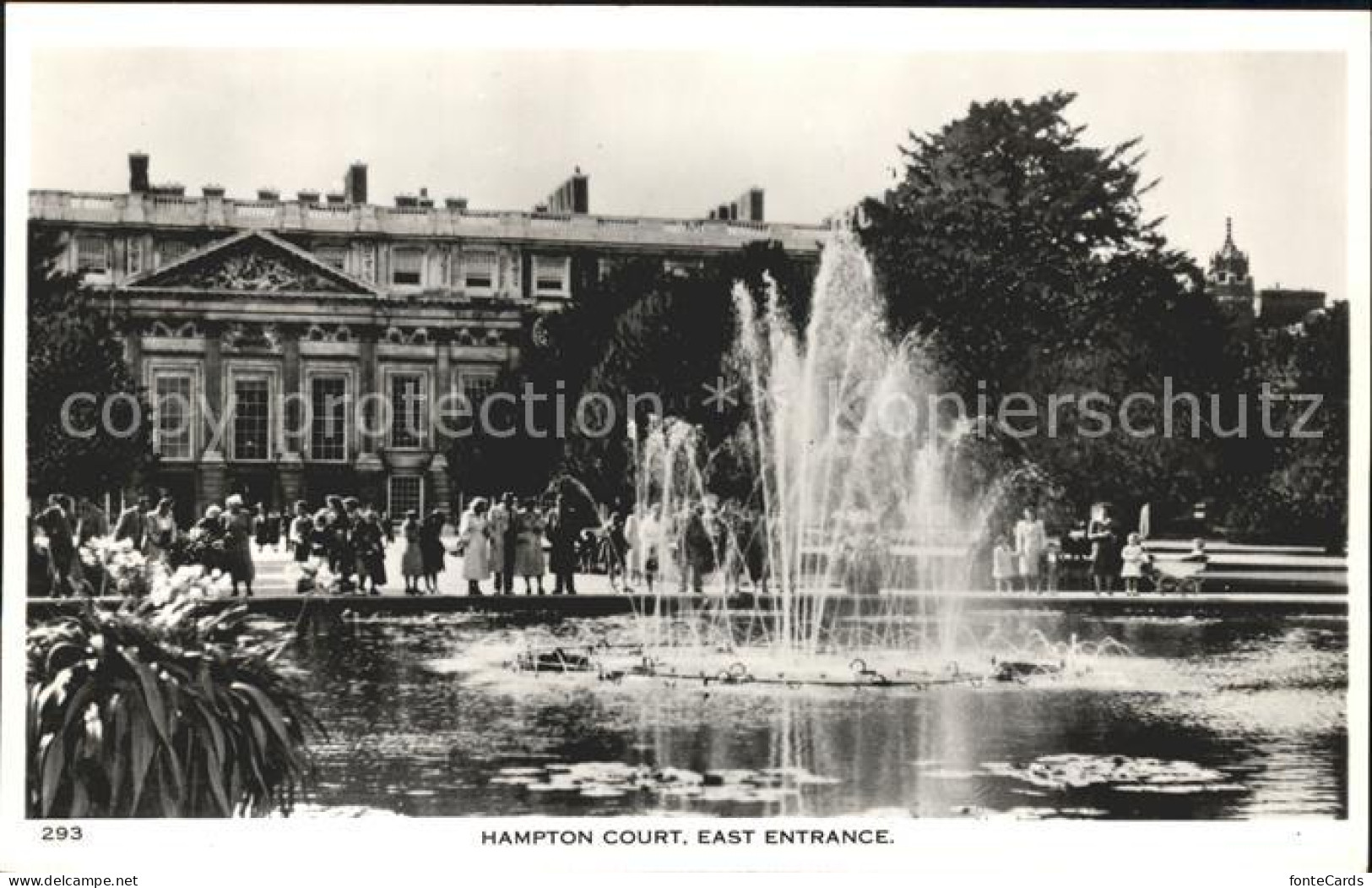 Hampton Court East Entrance Fountain