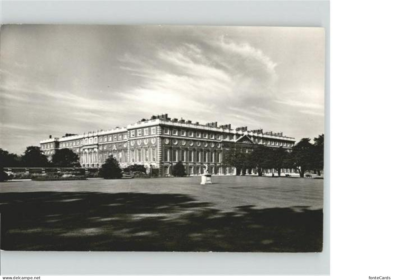 Hampton Court Palace
Middlesex