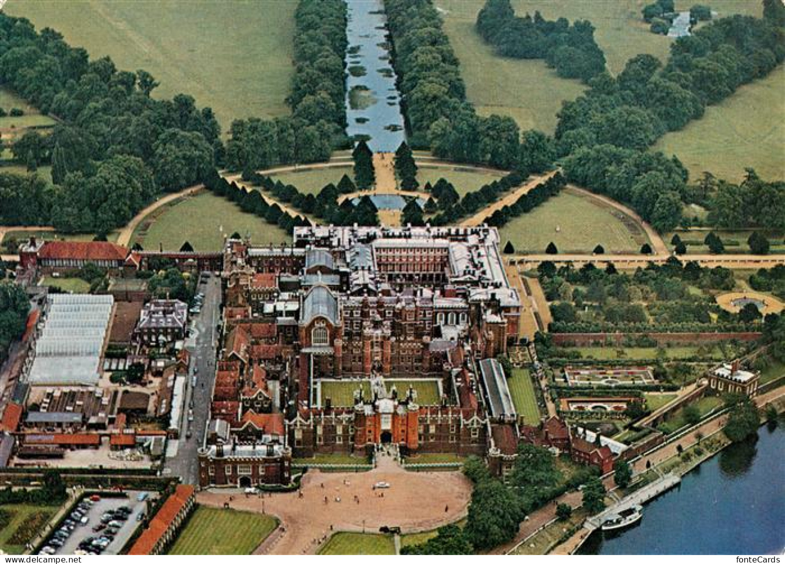 Hampton Richmond upon Thames Fliegeraufnahme Hampton-Court-Palace Schloss Park T