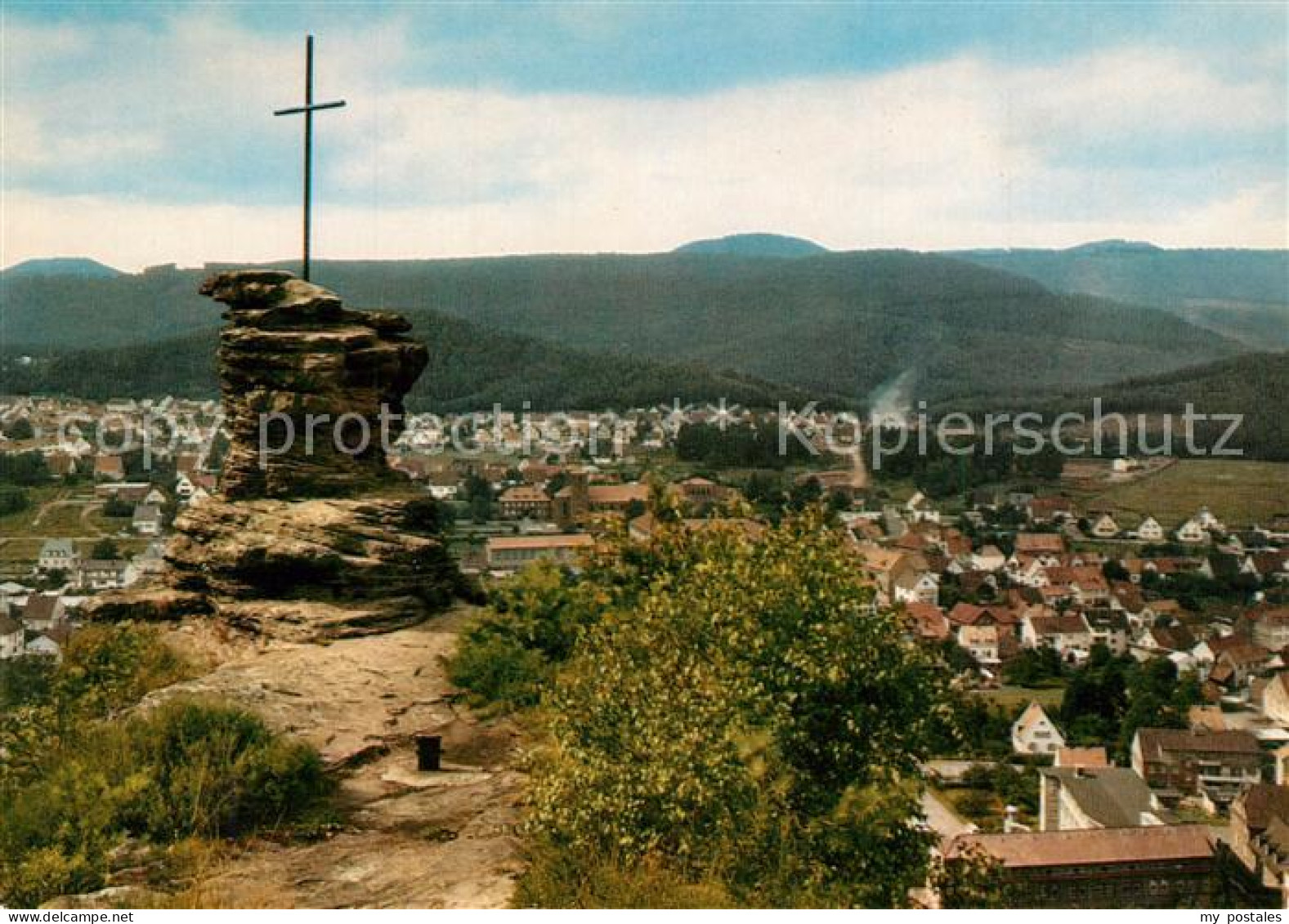 Hauenstein Pfalz Rauhberg Felsen Gipfelkreuz Panorama