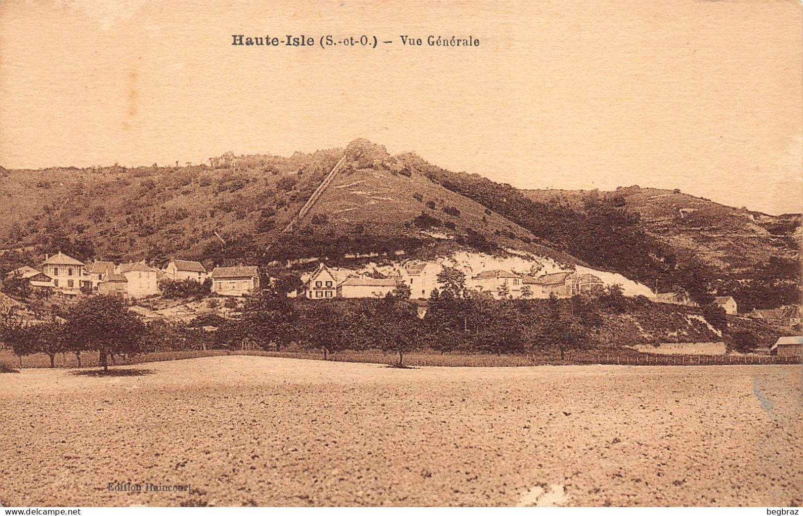 HAUTE ISLE     VUE GENERALE