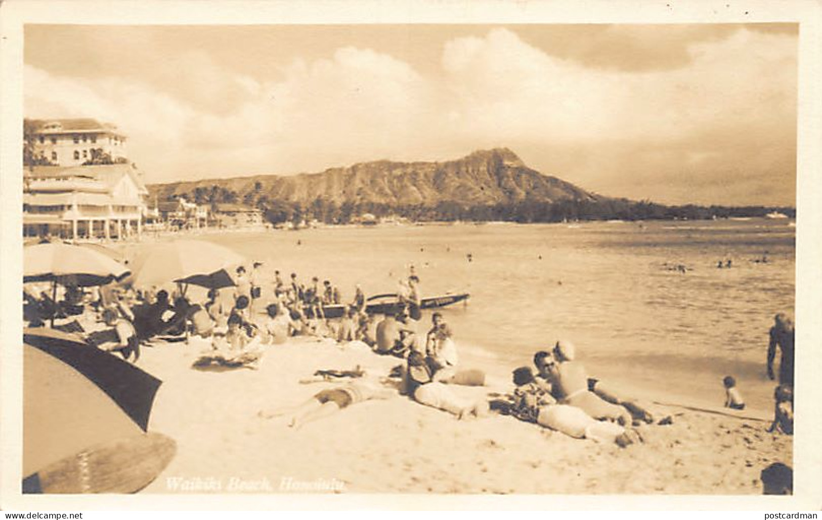 Hawaii - HONOLULU - Waikiki Beach - REAL PHOTO